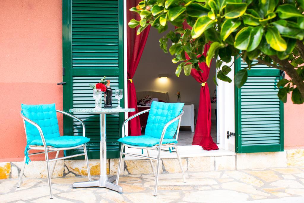 Apart Hotel Blumarin Agios Gordios  Exterior photo